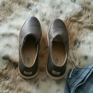Ugg slip on sneakers keile